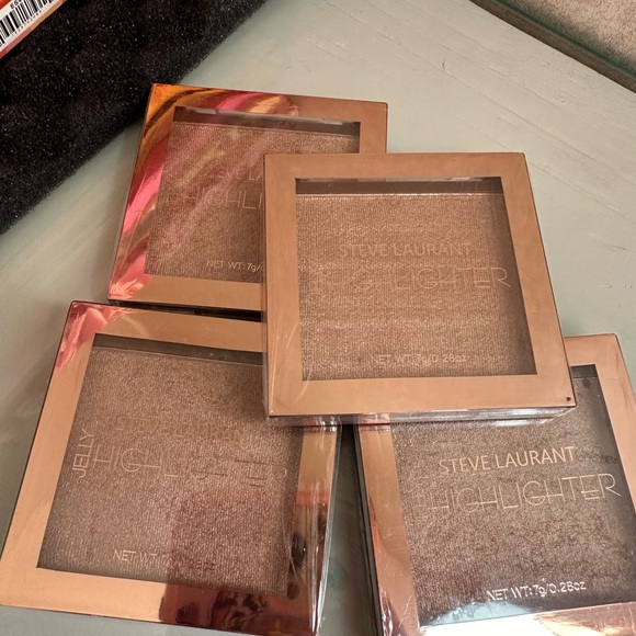 Steve Laurant Beauty Jelly Highlighter in Prosecco Please - Picture 3 of 4